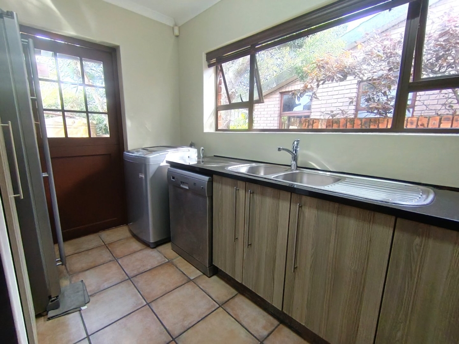 4 Bedroom Property for Sale in Herolds Bay Western Cape